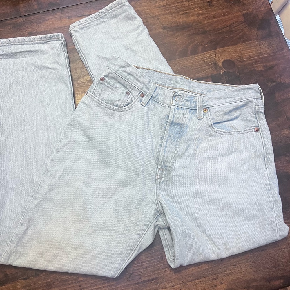 Levi's Women's 501 Jeans in Faded Light Blue